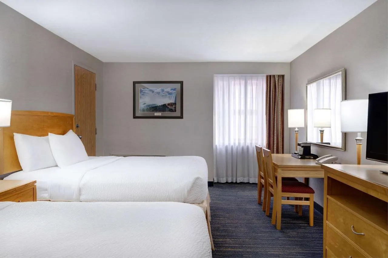 Hotel Days Inn By Wyndham Niagara Falls Near The Falls