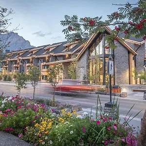 peaks-hotel-and-suites.banff-hotel.com/
