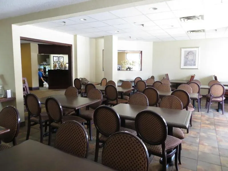 Days Inn By Wyndham Niagara Falls Near The Falls Канада